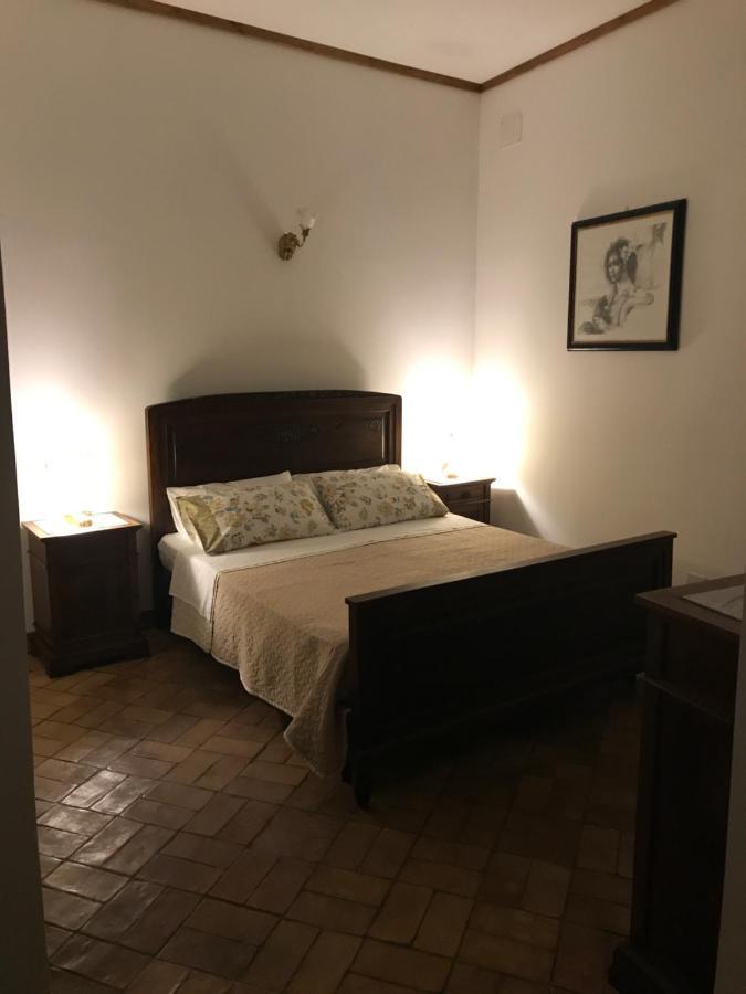 Le Prigioni Del Palazzo B&B Сора Экстерьер фото