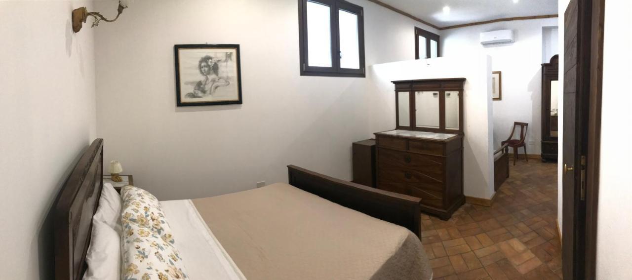Le Prigioni Del Palazzo B&B Сора Экстерьер фото