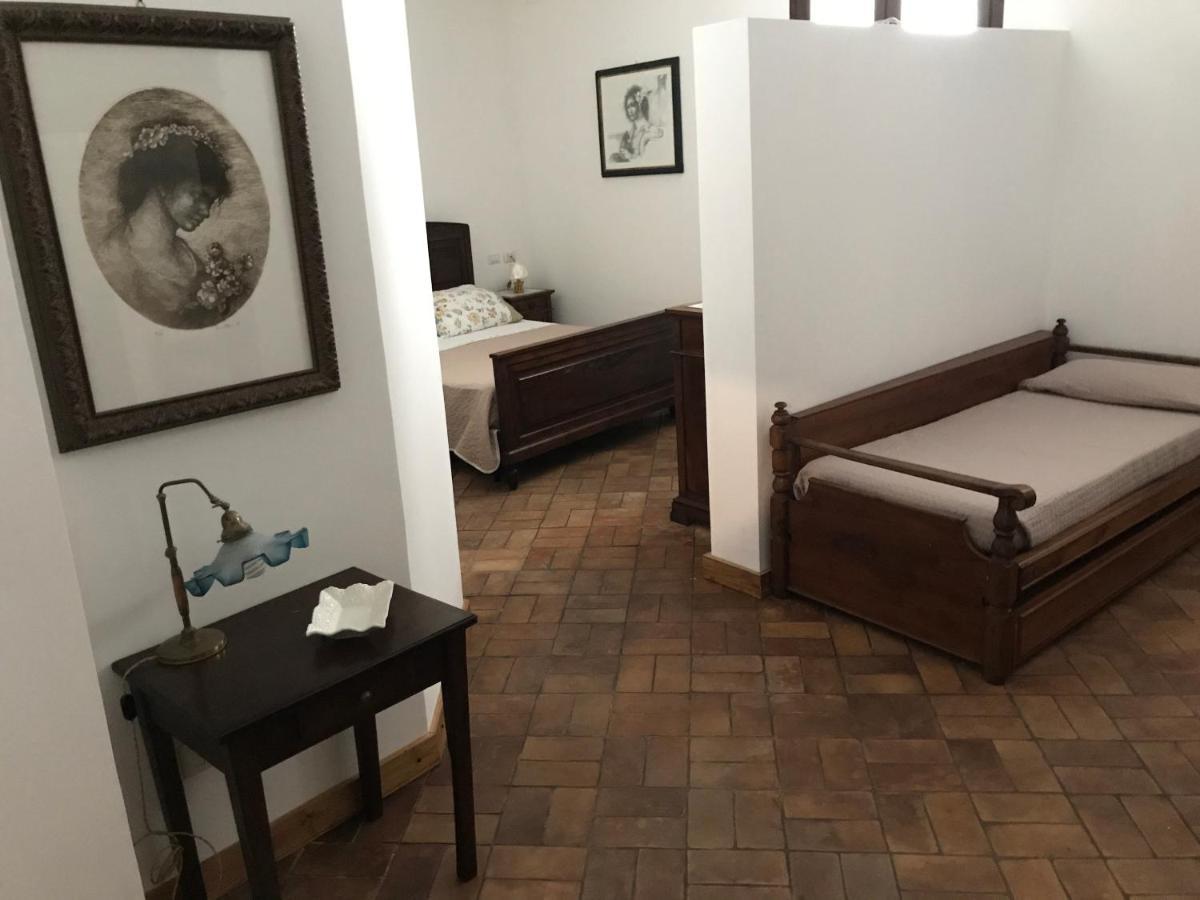 Le Prigioni Del Palazzo B&B Сора Номер фото
