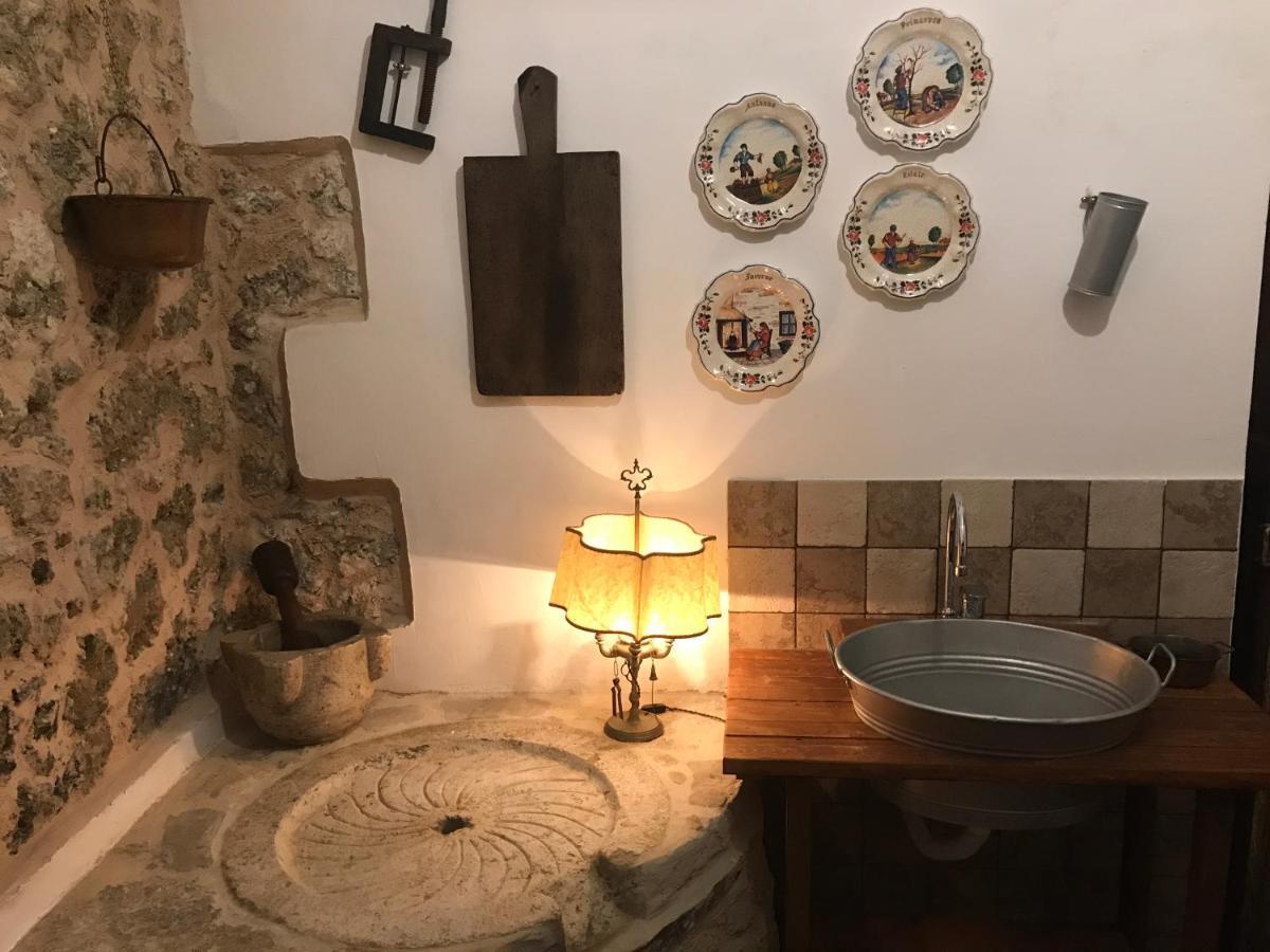 Le Prigioni Del Palazzo B&B Сора Экстерьер фото