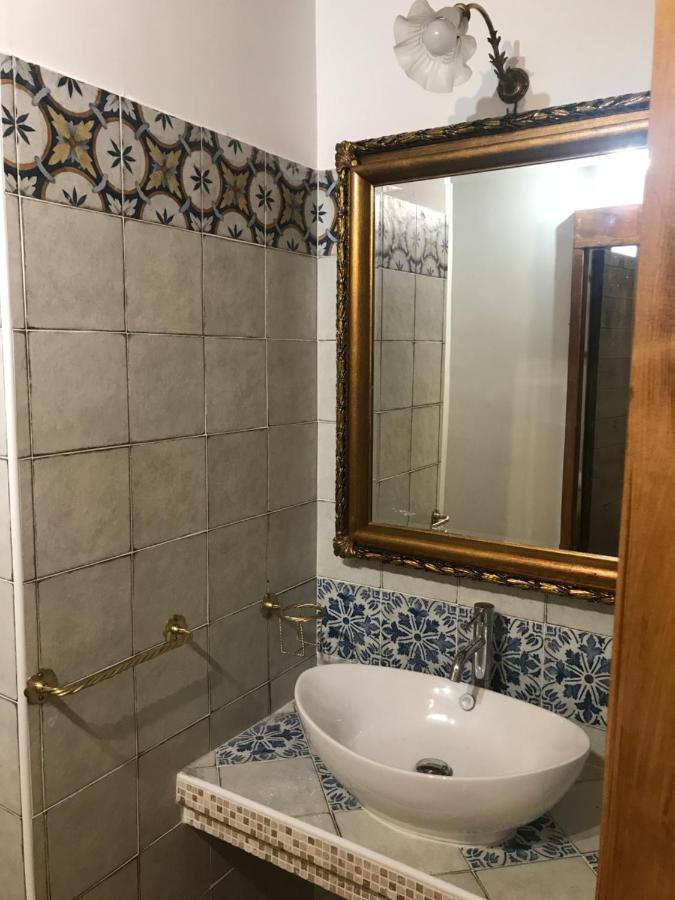 Le Prigioni Del Palazzo B&B Сора Экстерьер фото