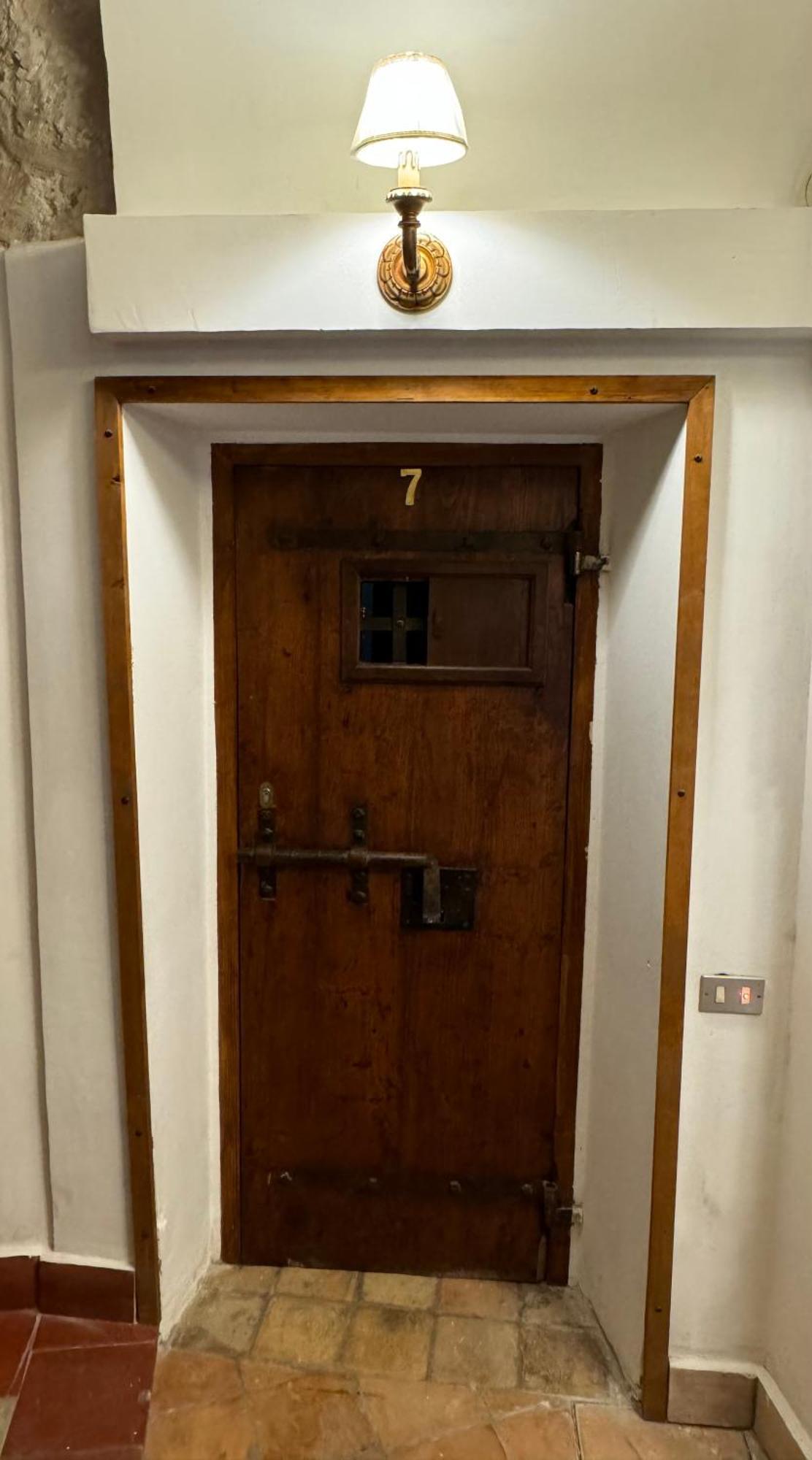 Le Prigioni Del Palazzo B&B Сора Экстерьер фото